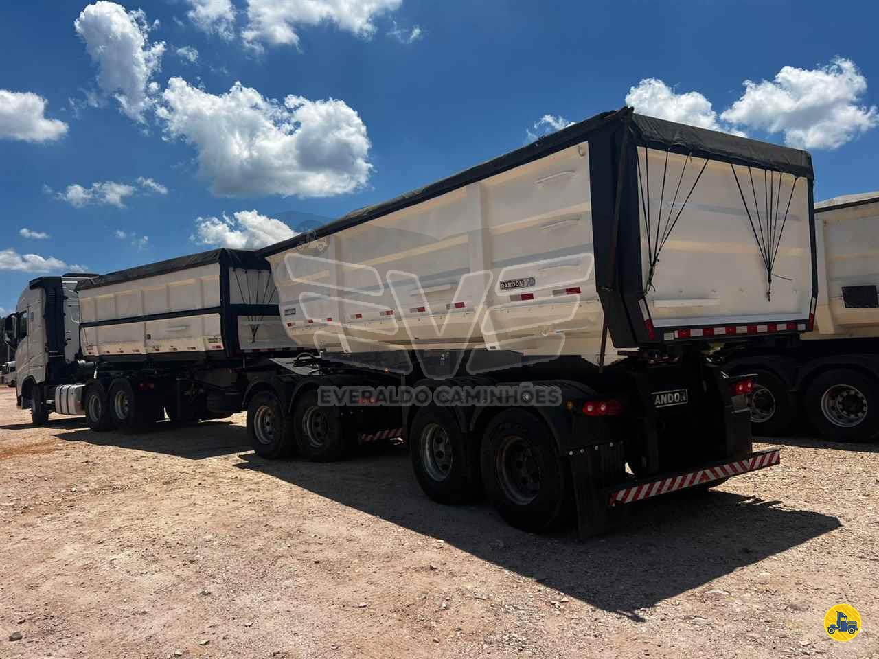 CARRETA BITREM BASCULANTE Everaldo Caminhões MOGI GUACU SÃO PAULO SP